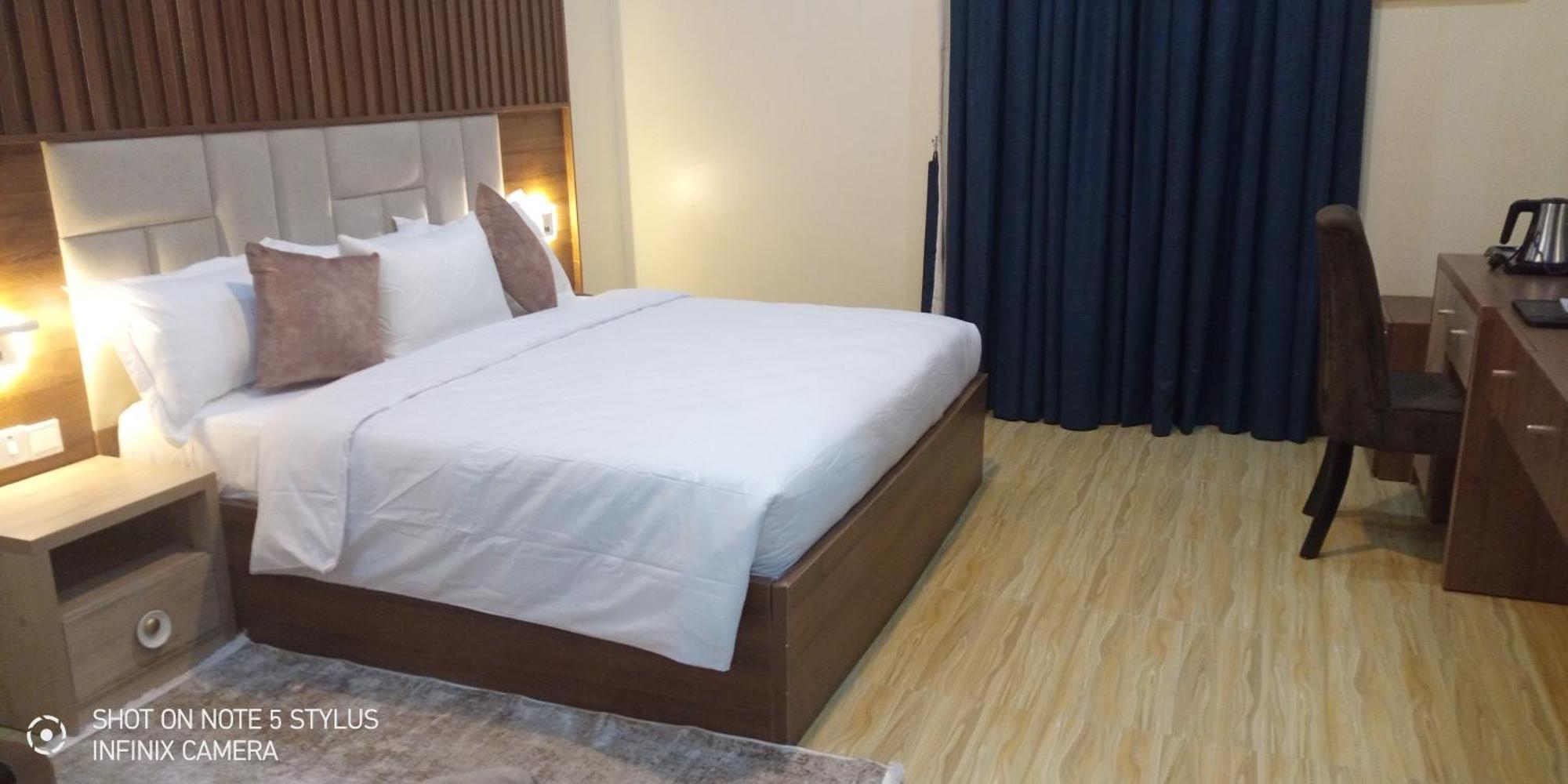 Ofas Chelsea Hotel Abuja Exterior photo